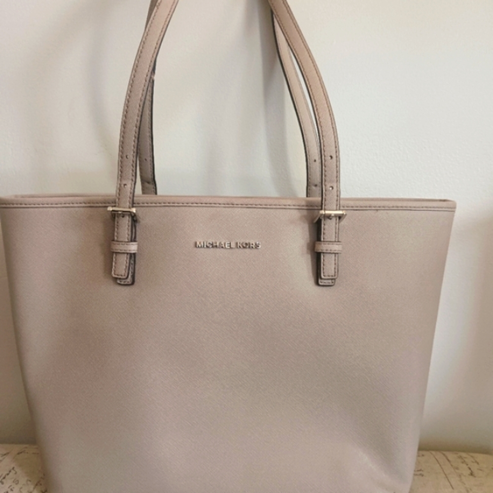 Michael Kors Light Tan Tote Bag